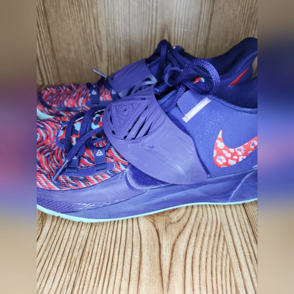 Nike Men's 2020 Kyrie Low 3 Orchid‎ Size 12